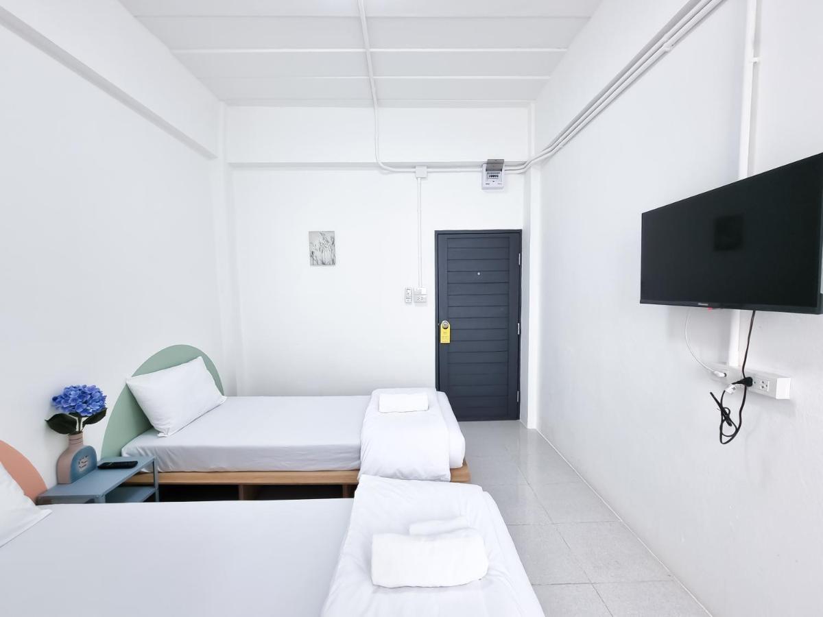 The Zai Apartment Ban Krathum Lom Екстер'єр фото