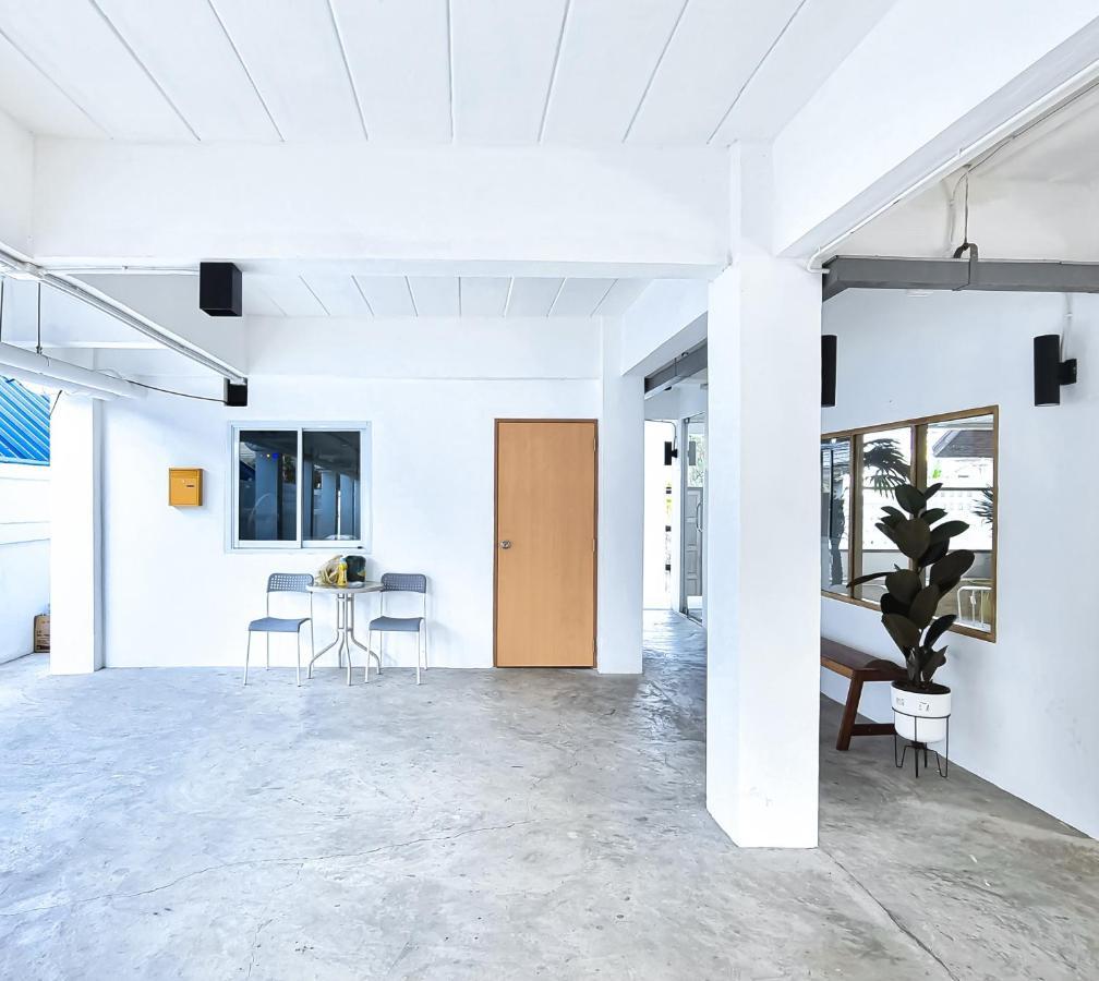 The Zai Apartment Ban Krathum Lom Екстер'єр фото